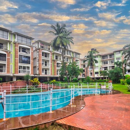 Amazing Pool View Candolim Goa 2Bhk Apartment 外观 照片