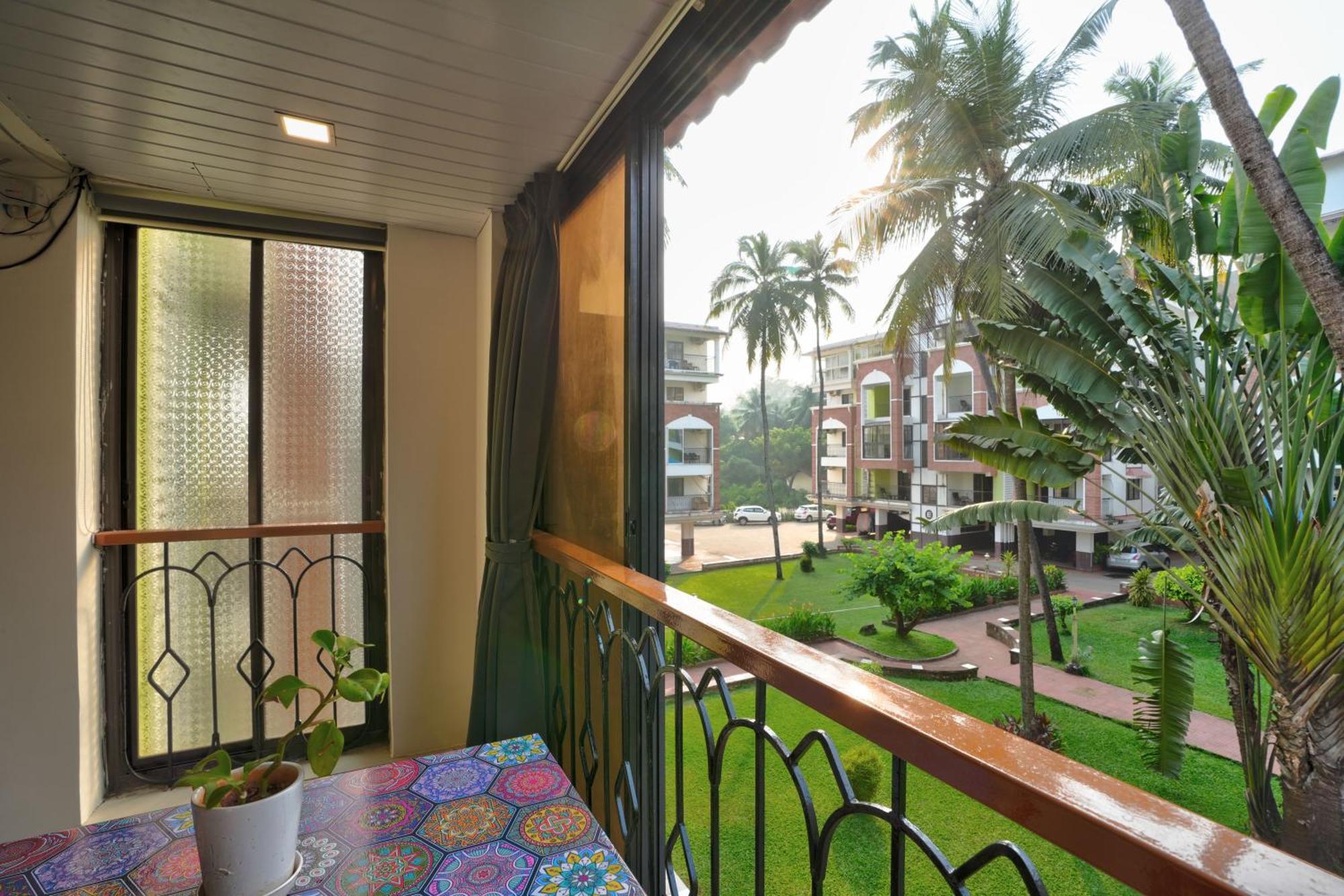 Amazing Pool View Candolim Goa 2Bhk Apartment 外观 照片